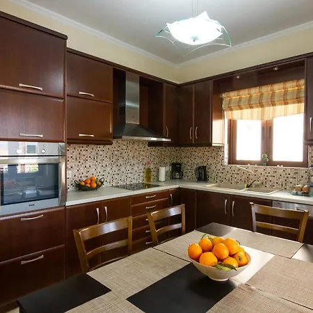 Katerina & Elia's Family House *